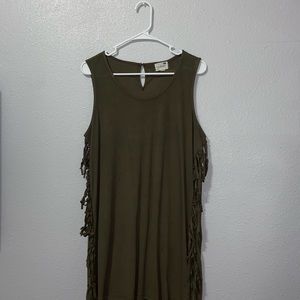 Junior’s Midi Dress